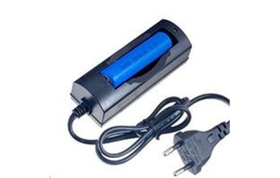 Зарядное устройство Perfeo PF-CH-001, для аккумуляторов 18650 и 14500 (АА)